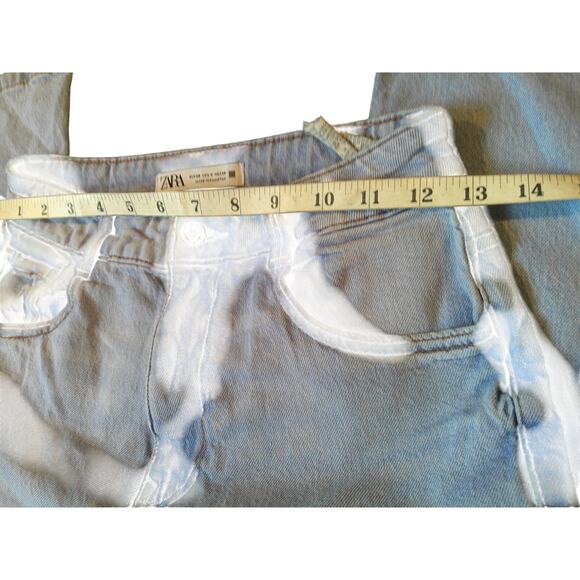 Zara Women’s High Rise Mom Jeans Size 4 Light Wash Tapered Leg Denim - Picture 6 of 12